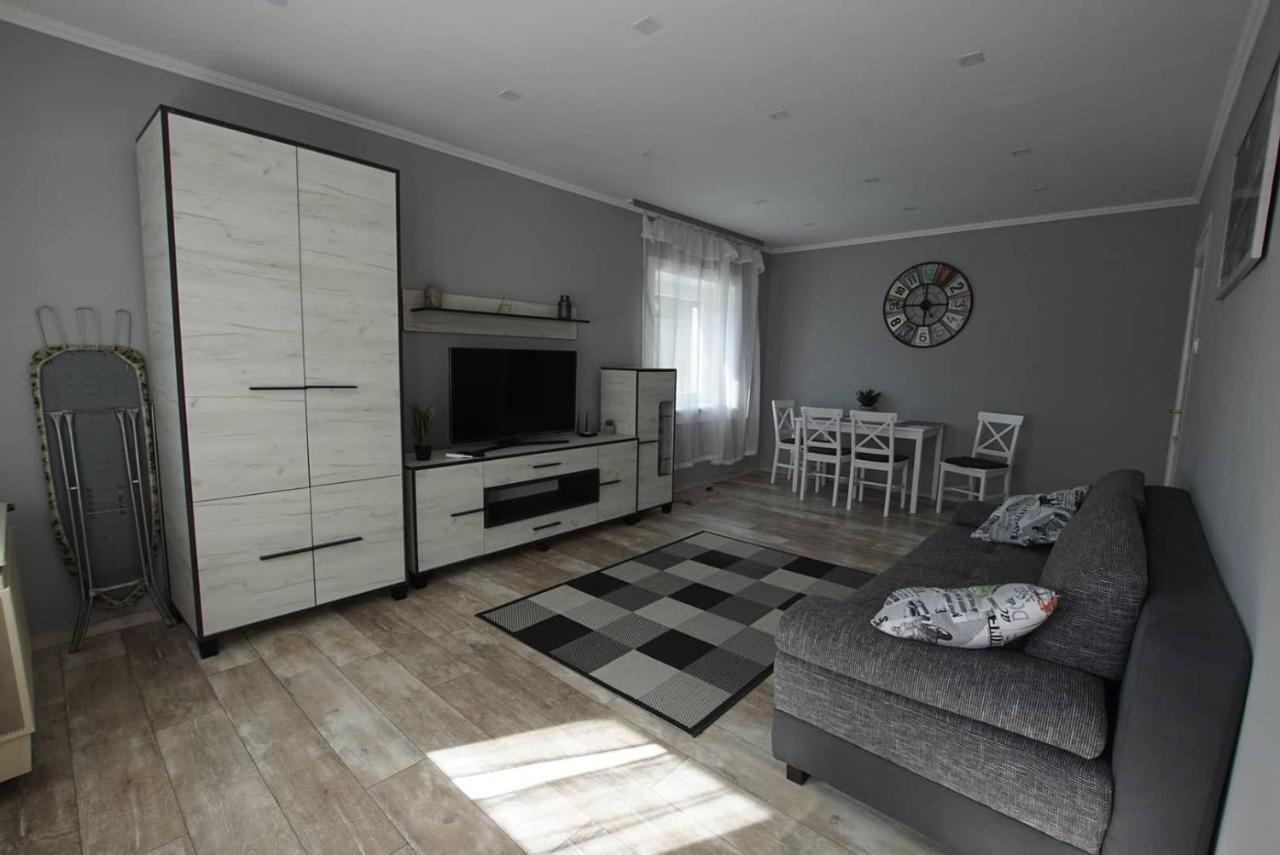 Kis Becsi Apartman Leilighet Szeged Eksteriør bilde